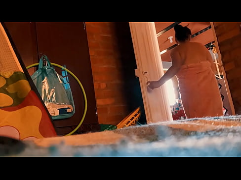 ❤️ Frændi minn fylgir mér inn í sturtu, hann ríða mér á meðan ég fer í sturtu. ️❌ Gæðaklám á is.pornodil.ru ️❤